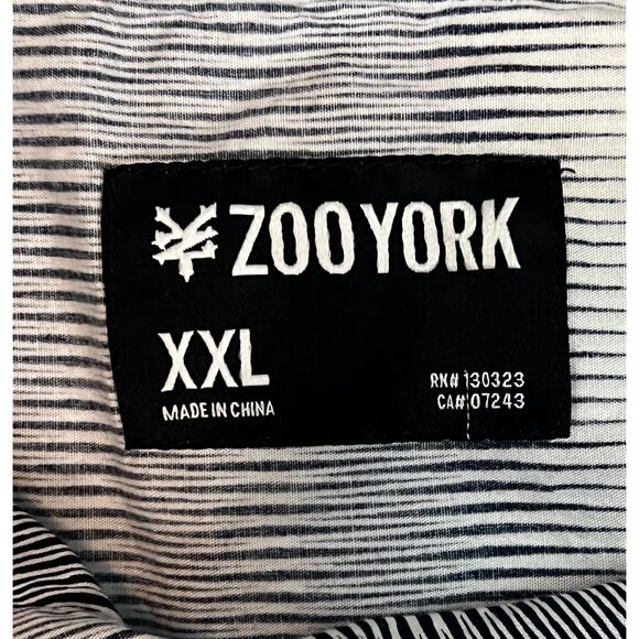 Zoo York Men’s XXL Short Sleeve Button-Up Shirt White Black Striped Casual Top - Picture 3 of 10